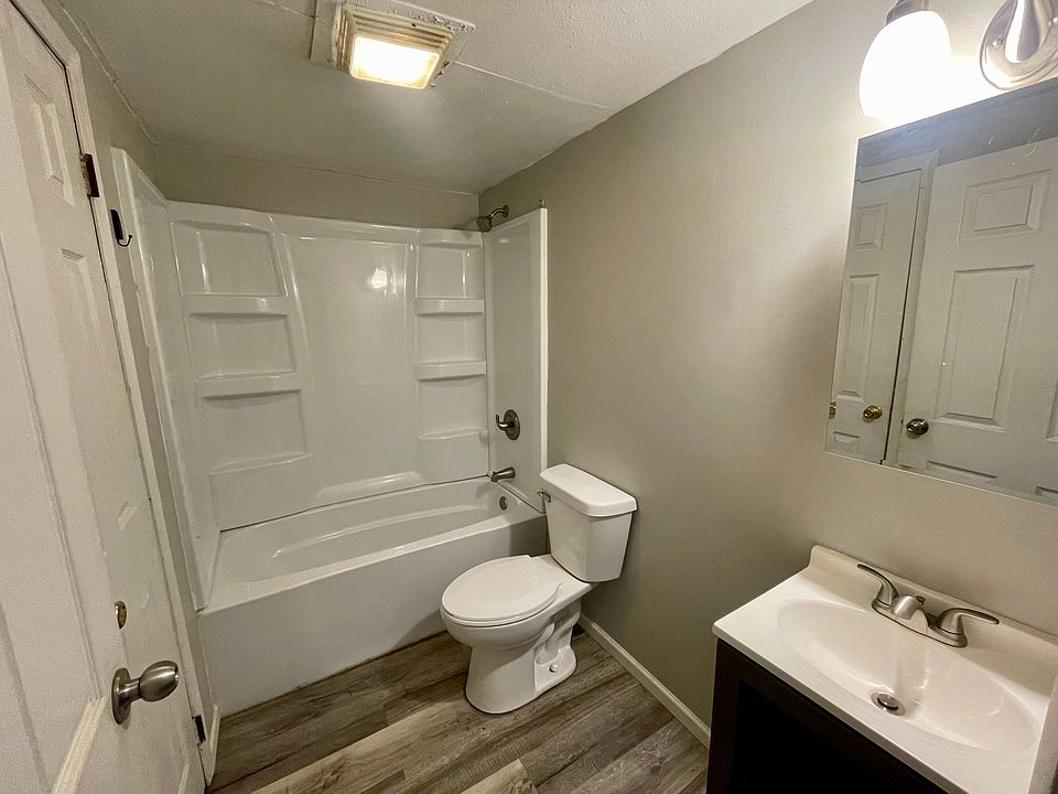 2nd image of 14047 Saint Joseph Rd #14047