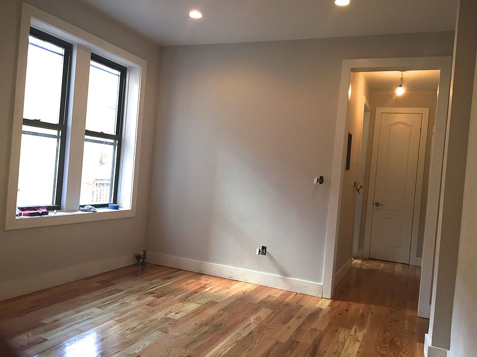1st image of 260 Parkside Ave #A3