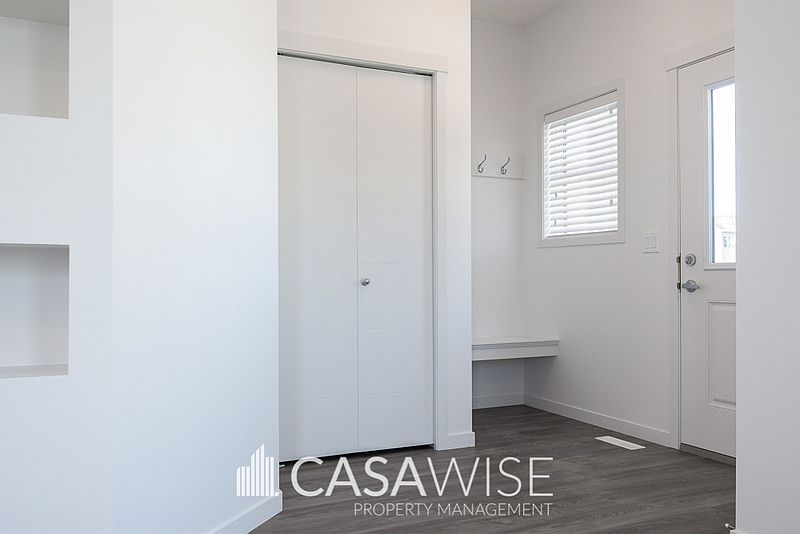 Edmonton Apartment for rent - 3 Bedrooms — photo 6