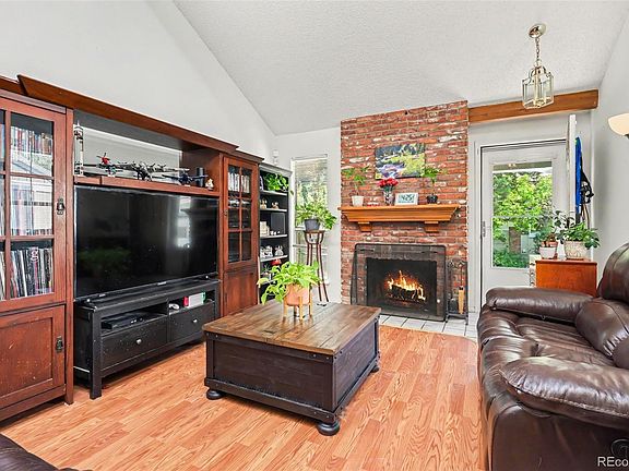 4th image of 933 S Evanston Circle