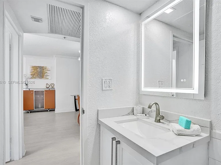 2501 S Ocean Dr #1615 — Photo 21