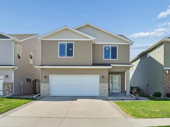 947 30th Ave W, West Fargo, ND 58078