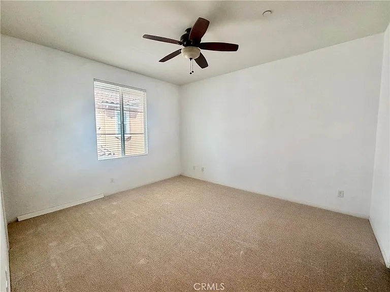 6 Quinn Way — Photo 10