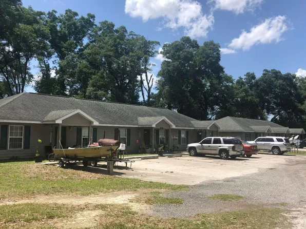 1439 N Paris St, Bell, FL 32619