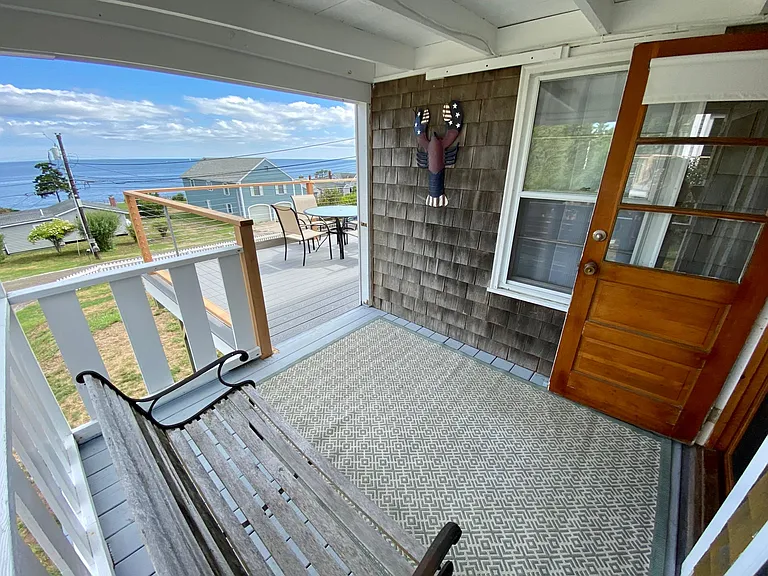21 Cedar Beach Rd — Photo 2