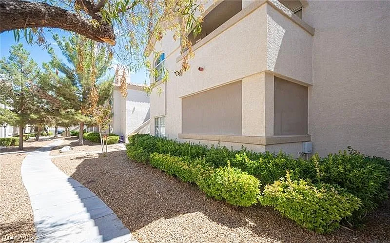 6480 Annie Oakley Dr — Photo 1