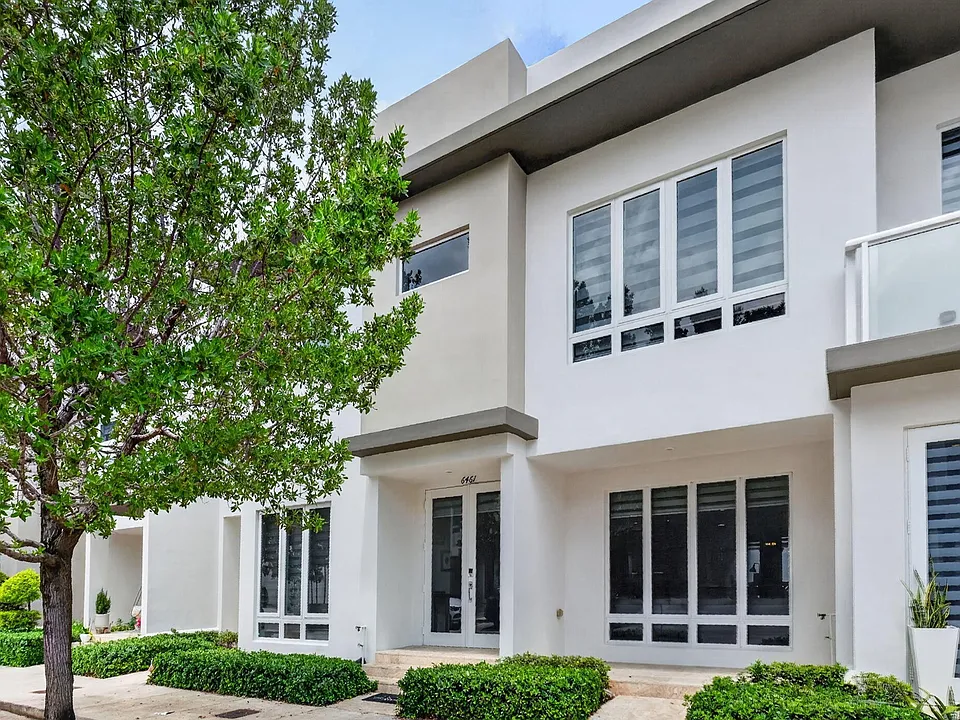 6461 NW 103rd Psge