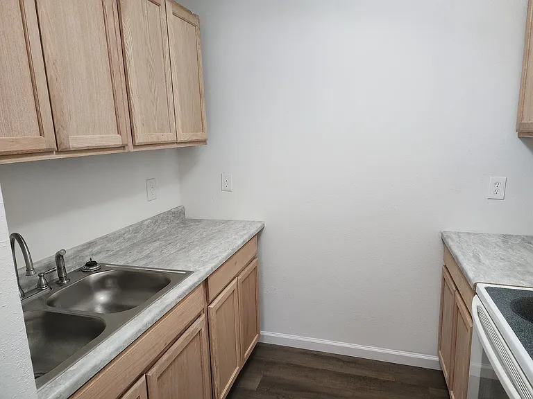 206 Lakeview St #A — Photo 3
