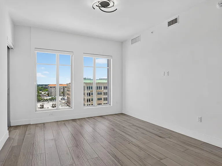 155 E Boca Raton Rd #1019 — Photo 8