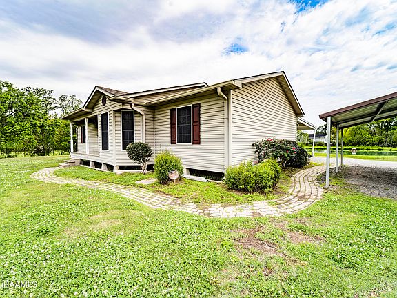 3rd image of 916 Sharon Dr