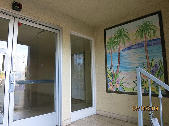 3rd image of 7045 Woodley Ave Unit 213
