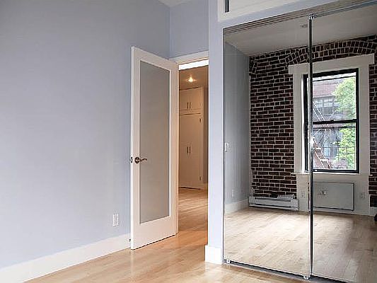 4th image of 349 E 52nd St APT 5R