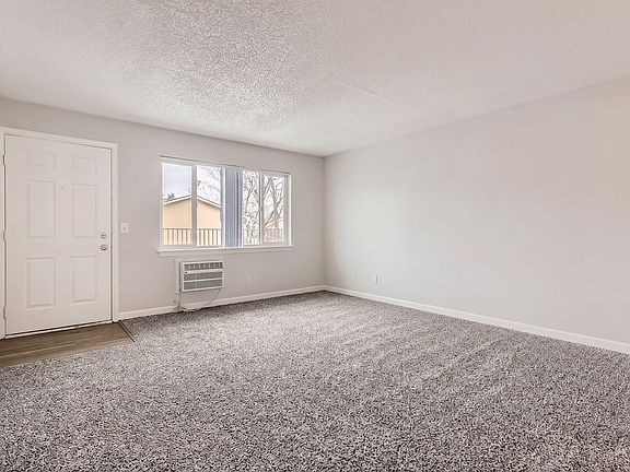 3rd image of 1975 S Decatur St #108