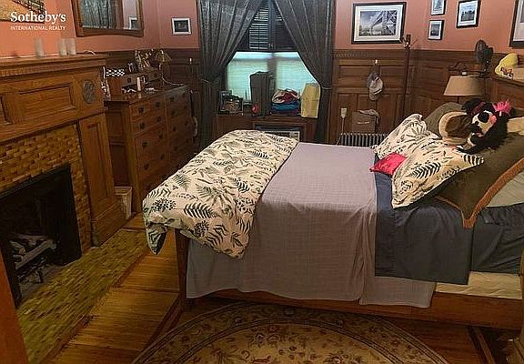 2nd image of 153 W 76th St APT A
