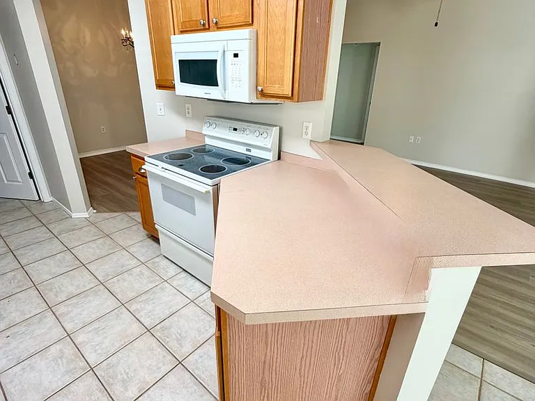 2390 Marina Dr — Photo 18