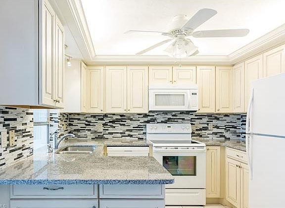 3rd image of 1207 SE 21st Pl