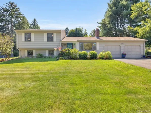 17 Boulder View Court, Durham, CT 06422