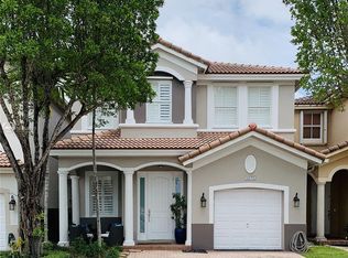 8575 NW 108th Ct, Doral, FL 33178