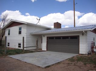 2 Meadow Acres Rd, Laramie, WY 82070