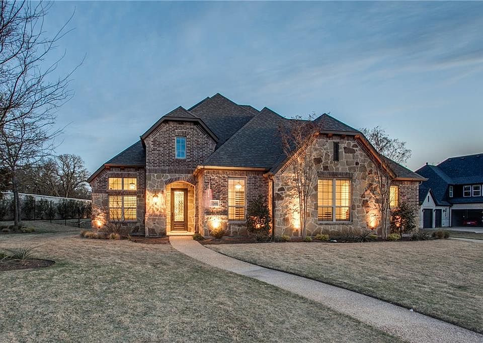 1st image of 400 Hershey Ln