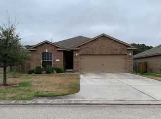 307 Falling Pine Dr, Conroe, TX 77304