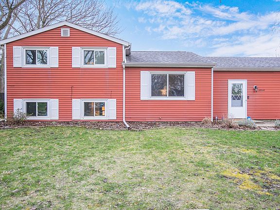 2nd image of 18040 Bariger Pl