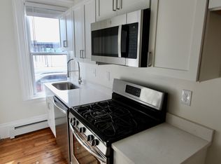 81 Summer St #1W, New Bedford, MA 02740