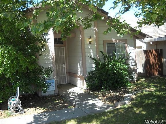 2nd image of 1462 E J St