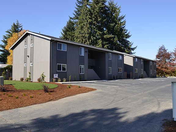 2nd image of 348 Whitesell Ave W APT 4