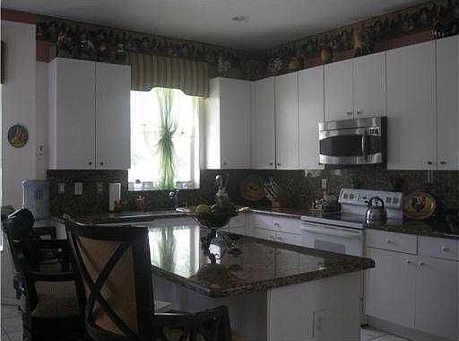 3rd image of 12351 NW 25th St