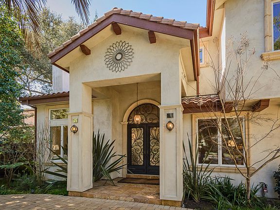 2nd image of 523 Encina Ave
