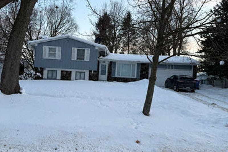 1st image of 1630 Aberdeen St NE