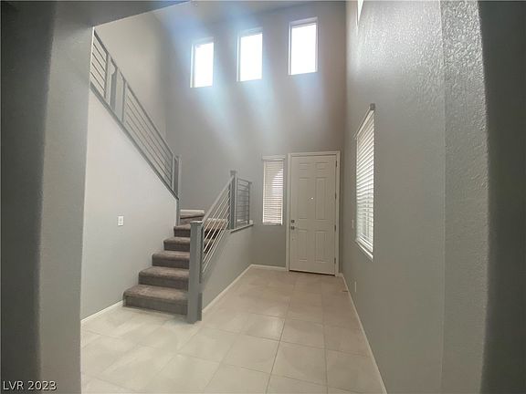 4th image of 7539 W Mistral Ave