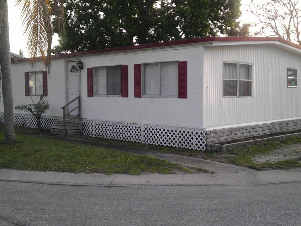 1st image of 7501 142nd Ave Lot 600