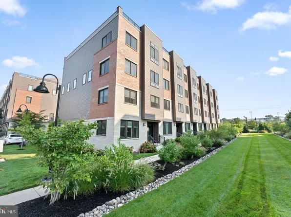 701 Lakeview Ct Building 700, King Of Prussia, PA 19406