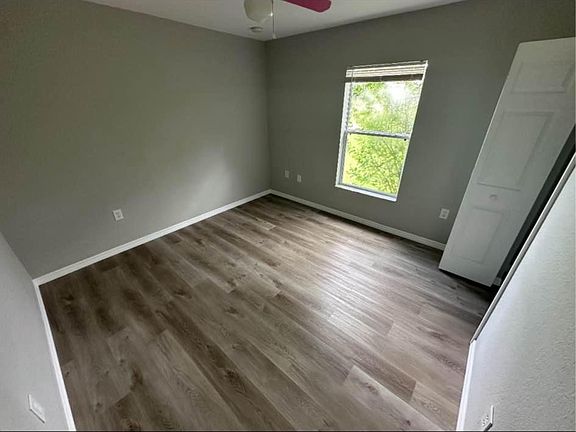 5th image of 3331 Irma St