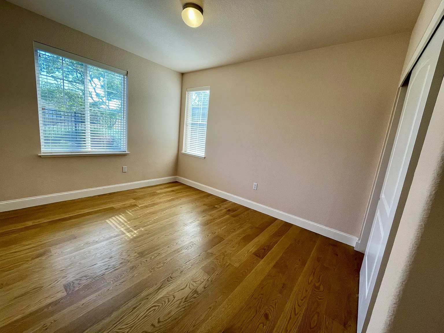 W Way, Ssf — Photo 4