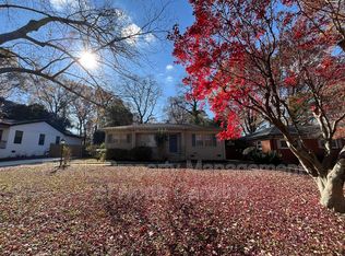 1932 Sandhurst Dr, Charlotte, NC 28205