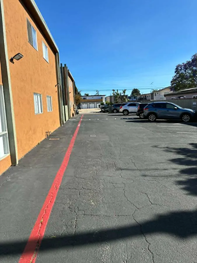 1 bed, 624 sqft, $1,825 — Photo 3