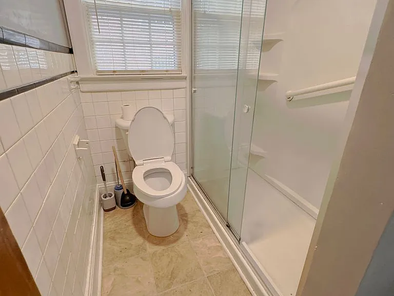 229 Alpine Dr — Photo 5
