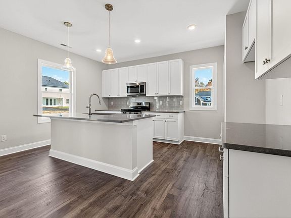 7th image of this home