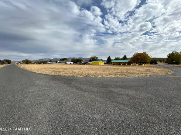 18671 S Joseph Hodge Rd, Peeples Valley, AZ 86332