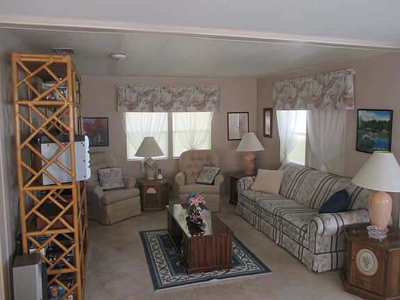 3rd image of 315 Palo Verde Dr