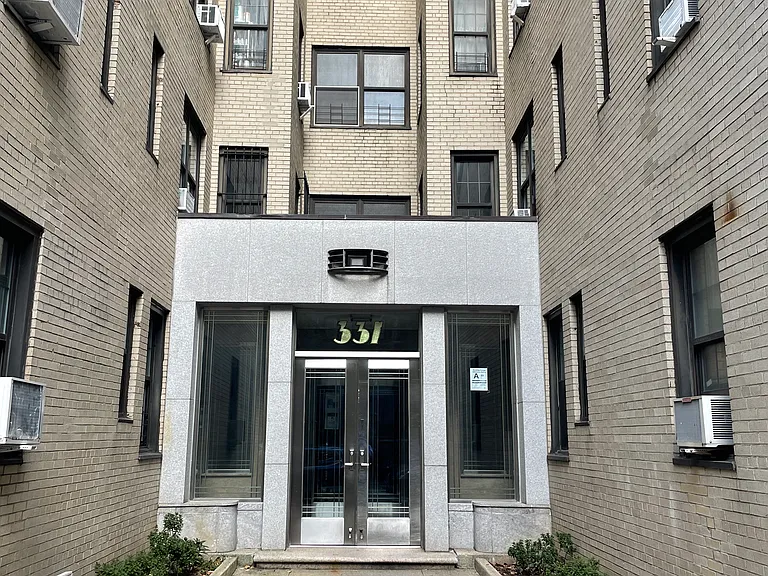 331 E 71st St #1J — Photo 11
