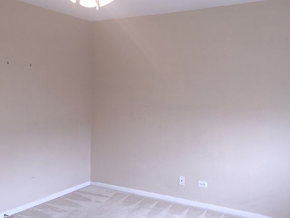 5th image of 3446 N Monticello Ave #Th