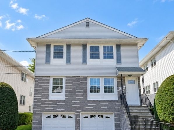 90 Spring St