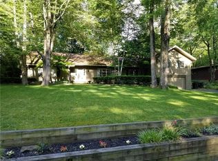 735 Koonce Rd, Hermitage, PA 16148