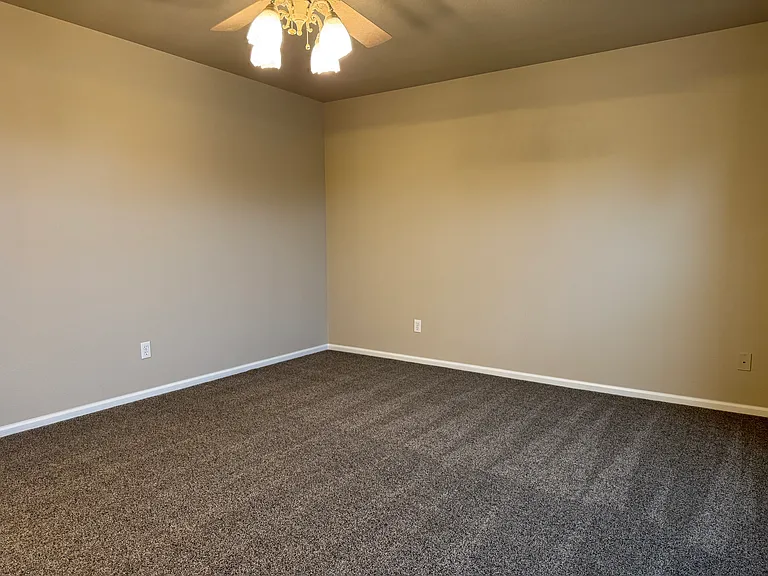 7728 Blue Vail Way — Photo 40