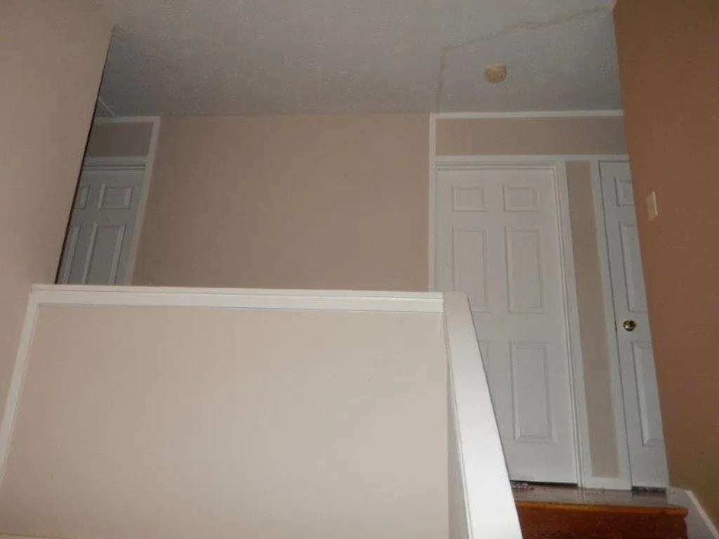 4 bed, 1.5 bath, 1575 sqft, $1,500 — Photo 2