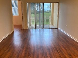 2060 Greenview Shores Blvd APT 301, Wellington, FL 33414